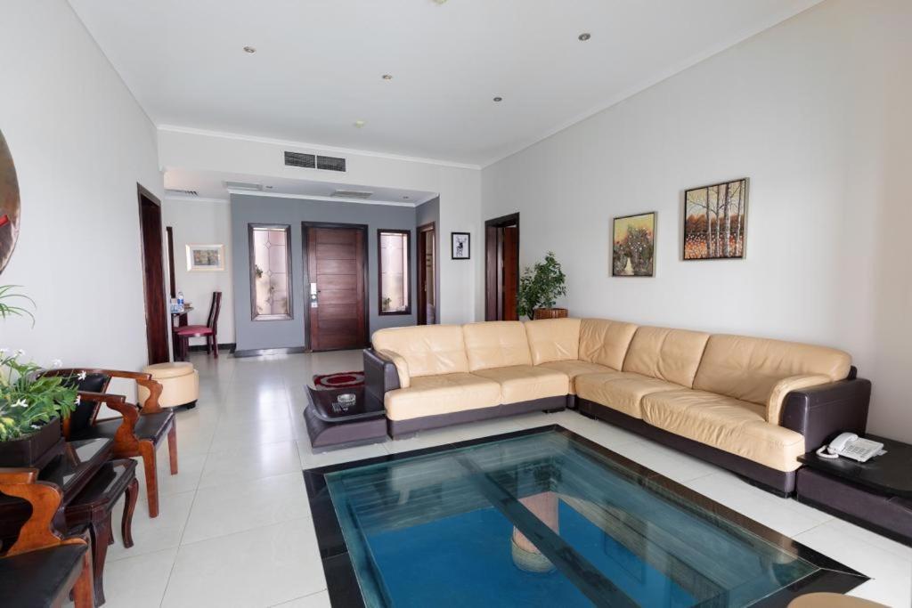 Golden Ocean Marina Hotel 阿莱曼 外观 照片