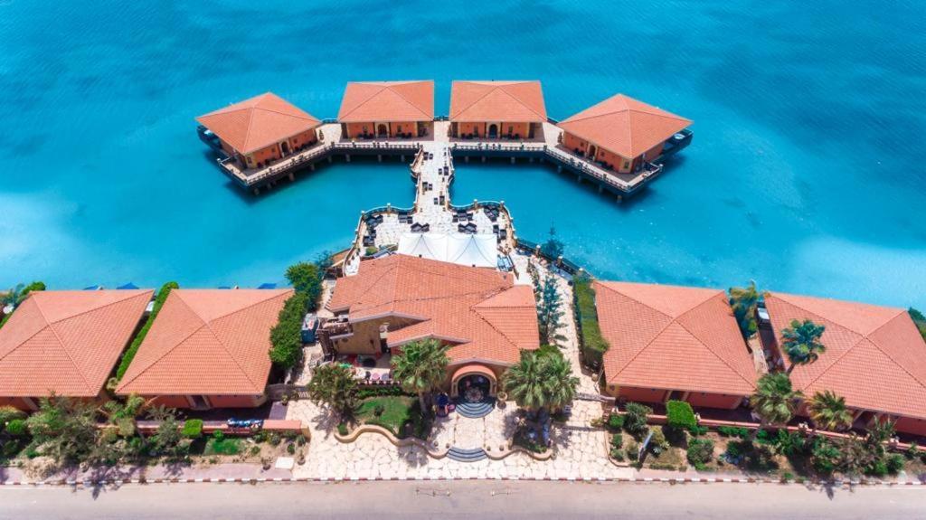 Golden Ocean Marina Hotel 阿莱曼 外观 照片