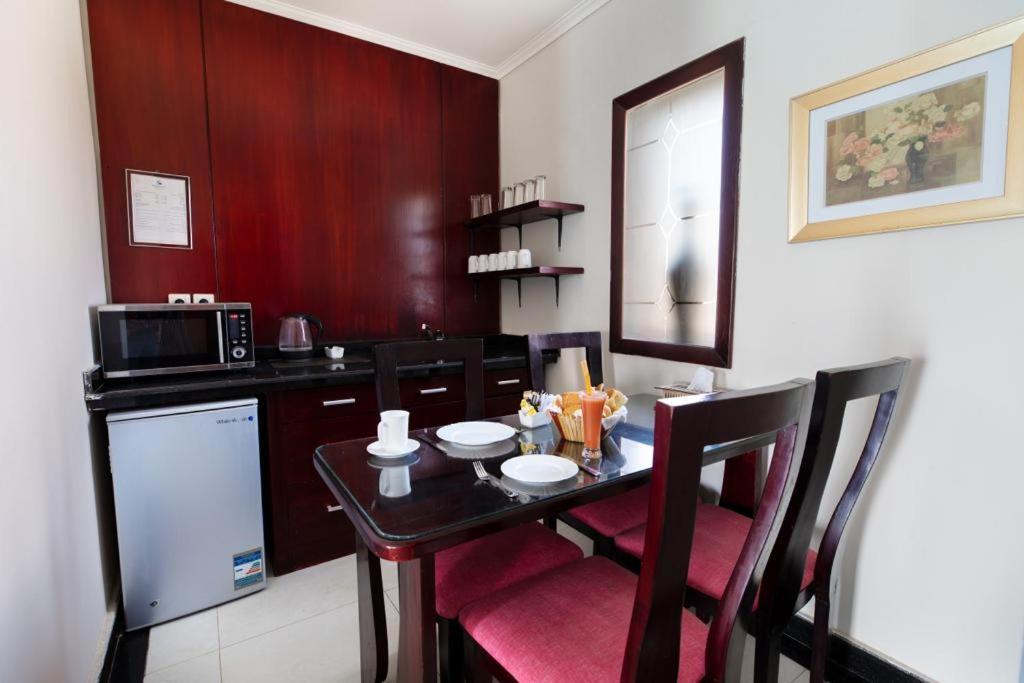 Golden Ocean Marina Hotel 阿莱曼 外观 照片