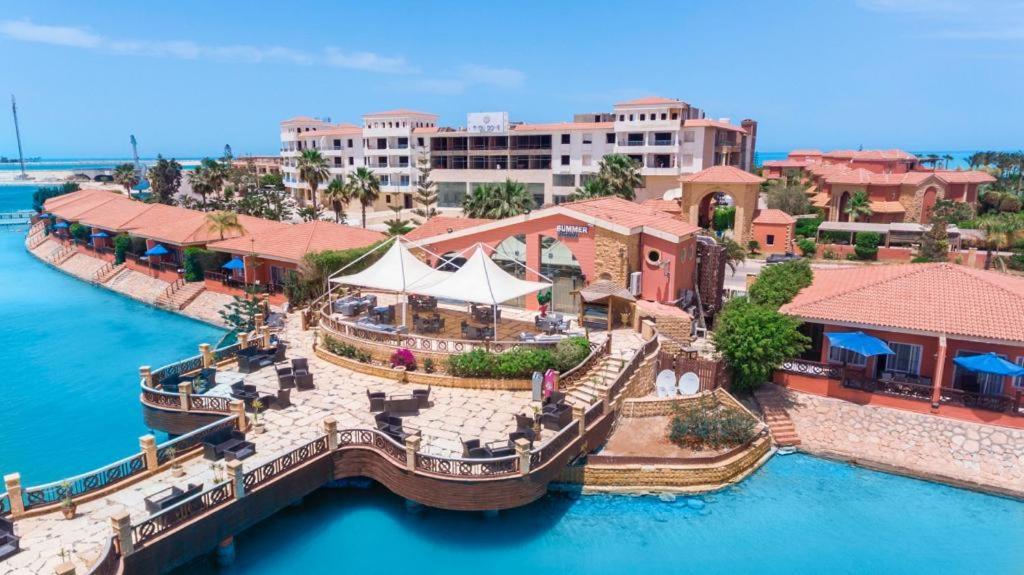 Golden Ocean Marina Hotel 阿莱曼 外观 照片