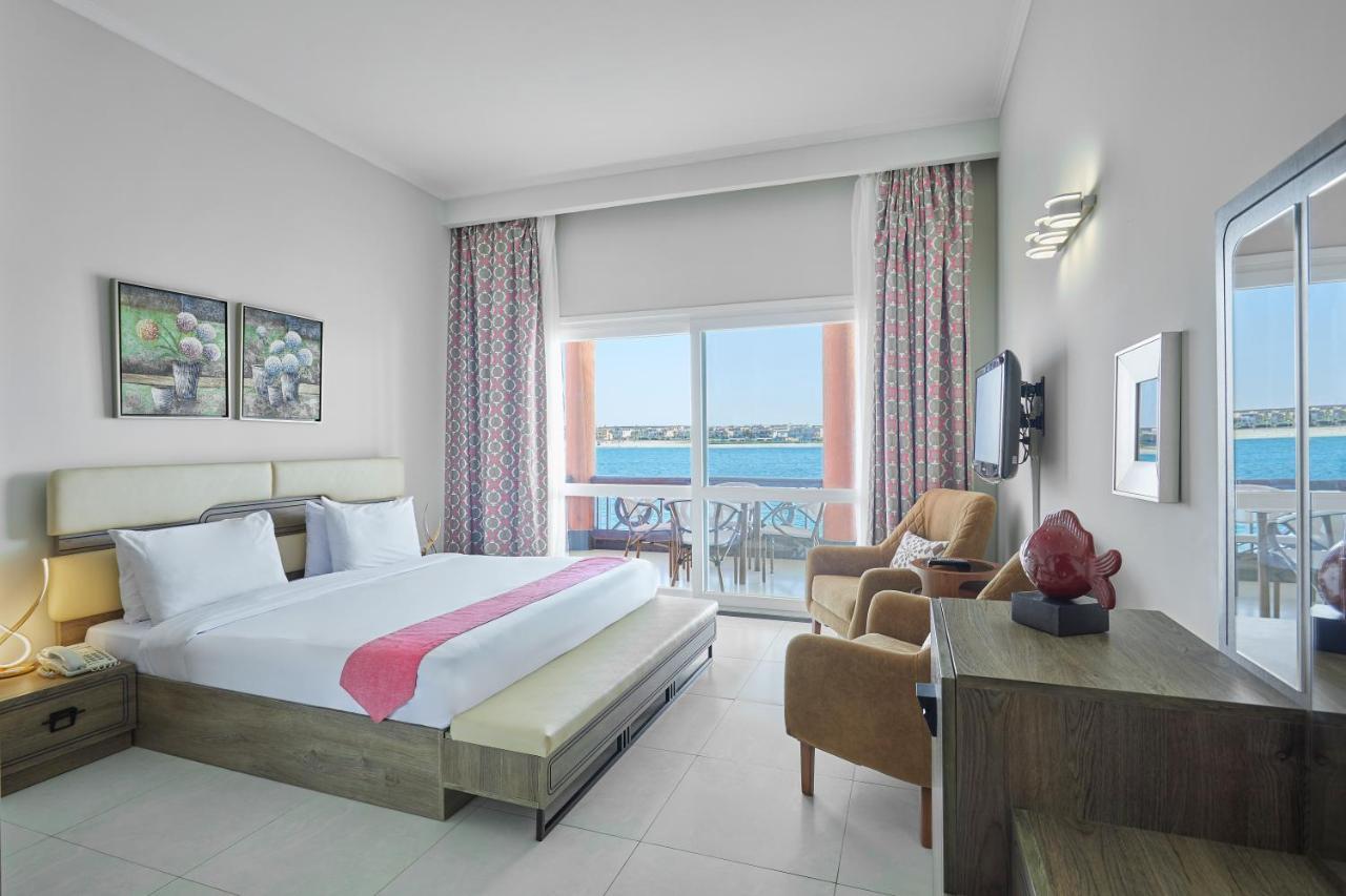 Golden Ocean Marina Hotel 阿莱曼 外观 照片